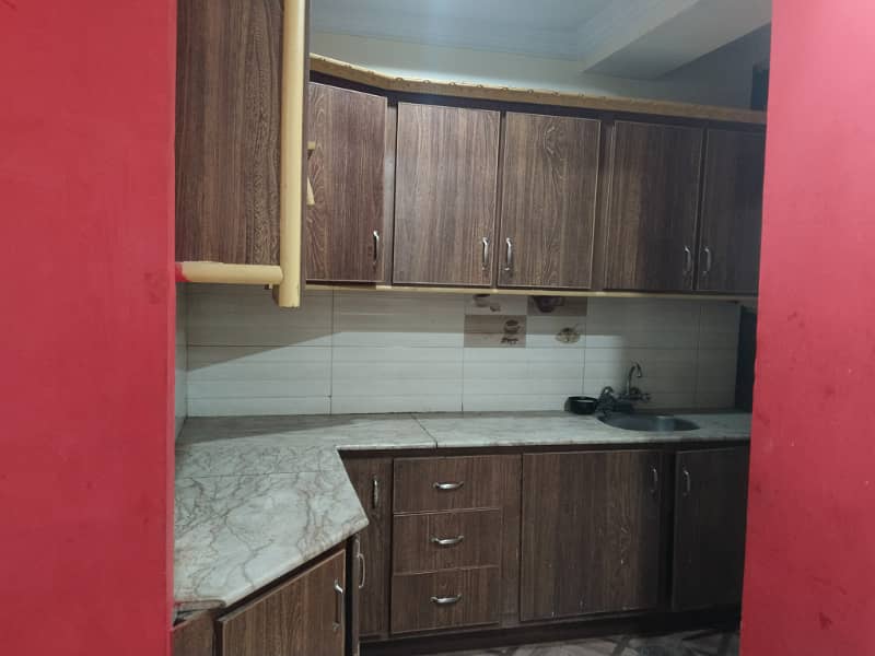 Ghouri town pH 4c2 2bed Falat For Rent water electrity Available 3