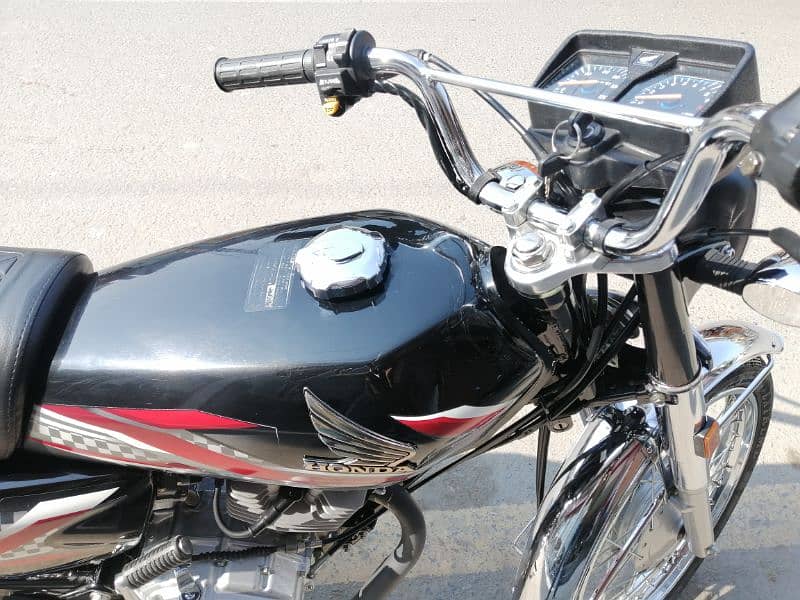 Honda CG125 Model 2024 unregistered 3