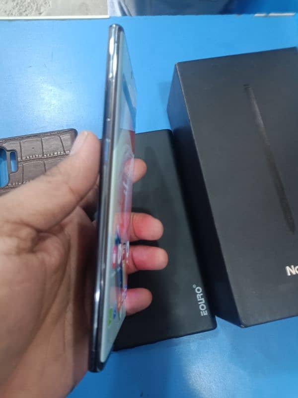 Samsung galaxy note 10 plus 12 GB RAM 256 GB memory 12