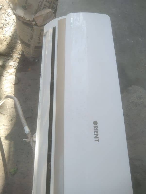 Air conditioner 1.5 ton heat and cool 2