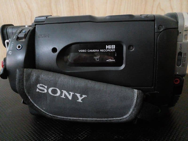 Sony 8mm Video Camera 0