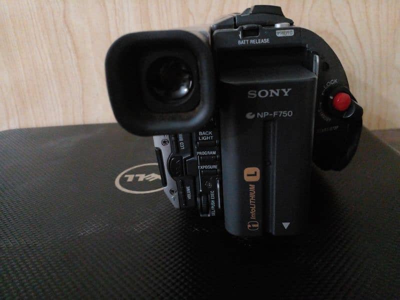 Sony 8mm Video Camera 9