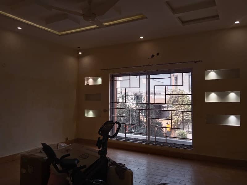 Beautiful 1 Kanal Lower Portion Available For Rent In Bahria town Phase 7 Rawalpindi 8