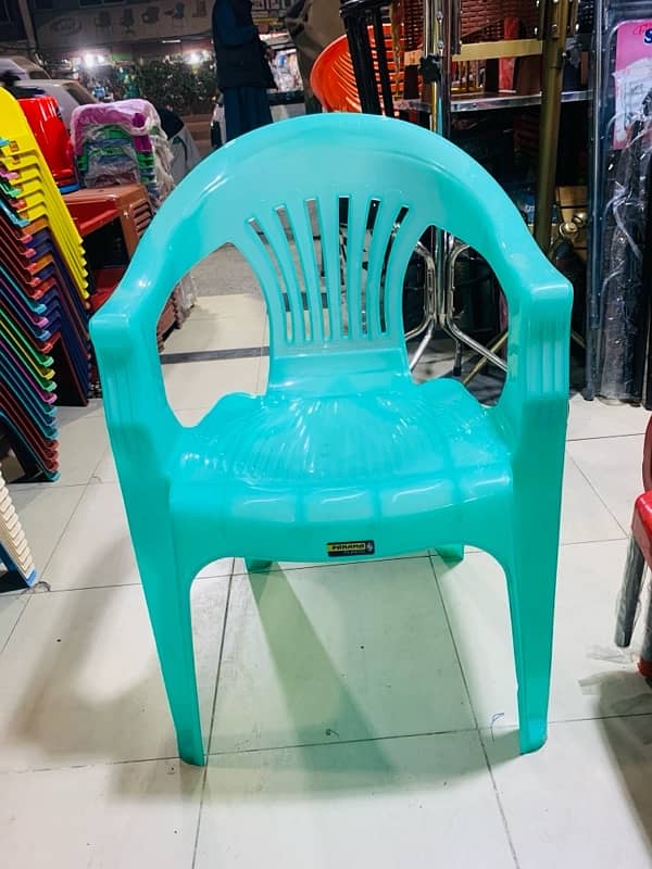 pure shesha plastic chairs 3