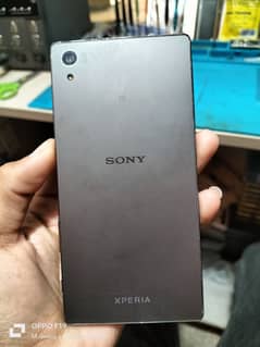 3 GB ram 32GB storage Sony Experia Battery ka issue baki sab ok hain