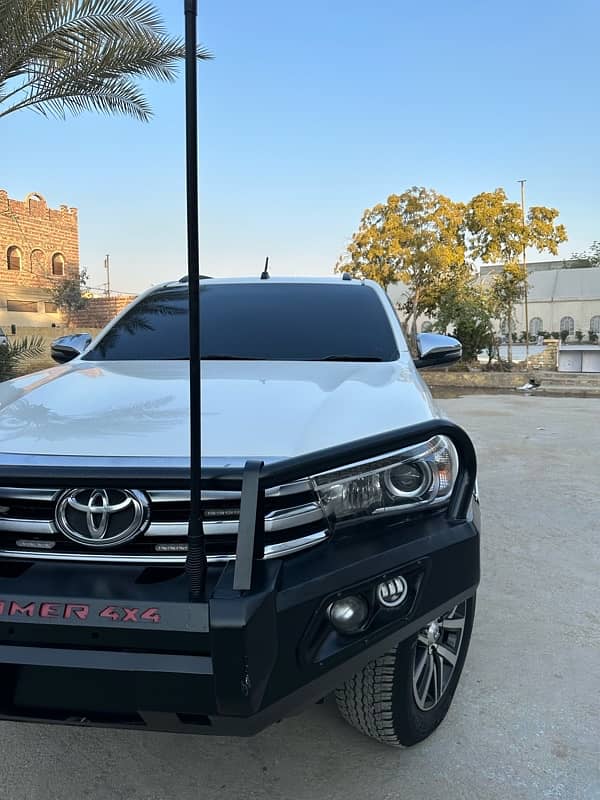 Toyota Hilux 2020 5