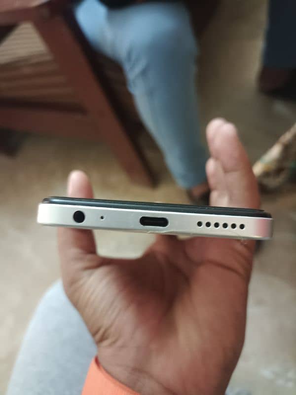 Infinix hot 8pro with box 2