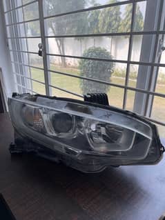 Honda Civic X right headlight