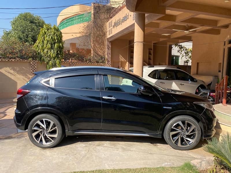 Honda Vezel 2017 3