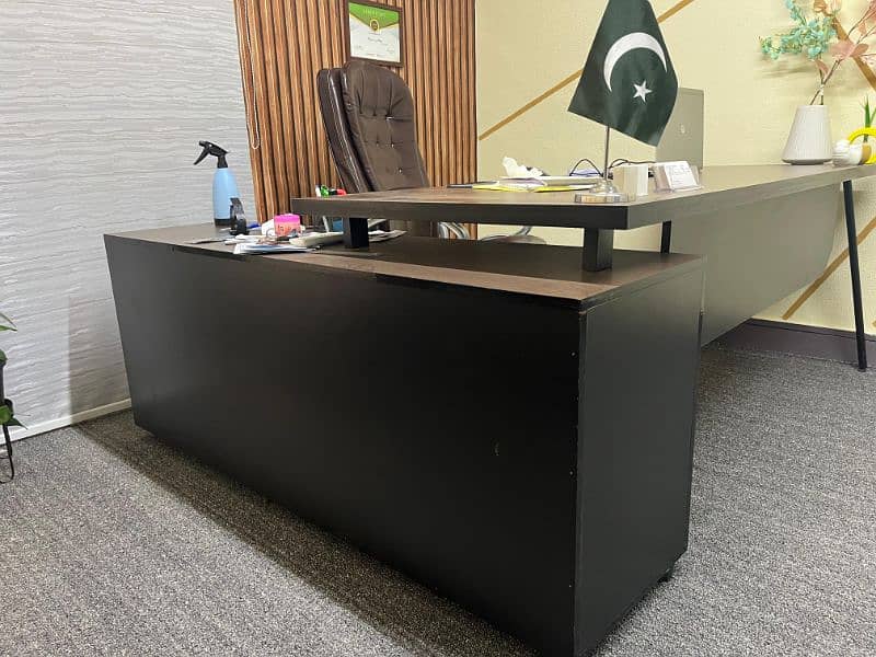 Brand New Exective Office Table for Sale 2