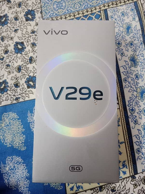 Vivo v29e 5g 8+8ram 256 memory 3