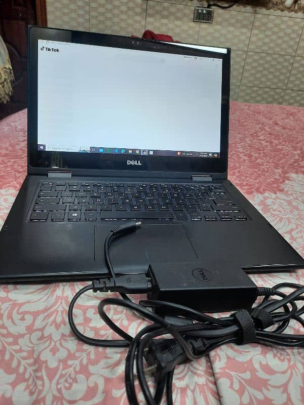 Dell 3390 2 in 1 Touch Screen  i5 8 Generation. 6