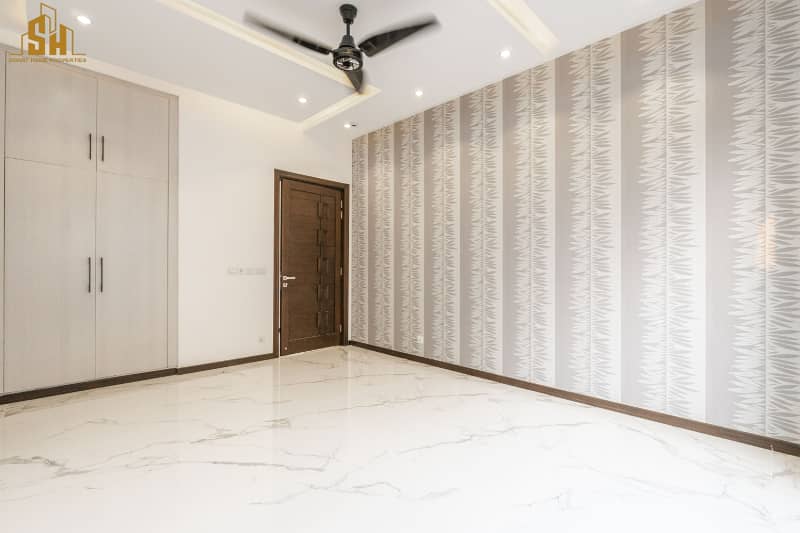 Beautiful Designed 1 Kanal Modern House For Sale In DHA Phase 7 36