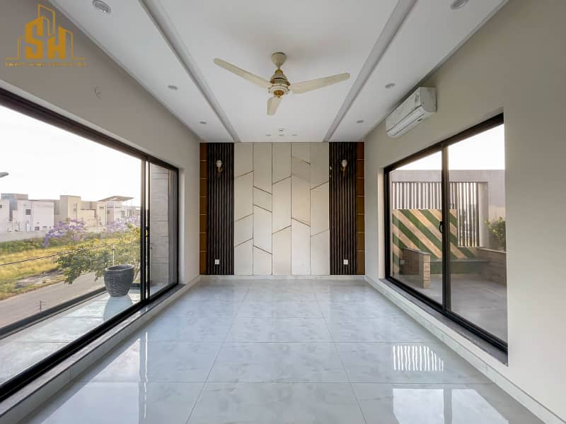 Beautiful Designed 1 Kanal Modern House For Sale In DHA Phase 7 25