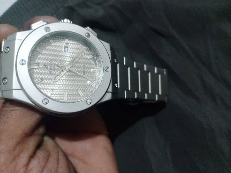 Hublot watch weight 200 GMS 03/10/44/89/479 1