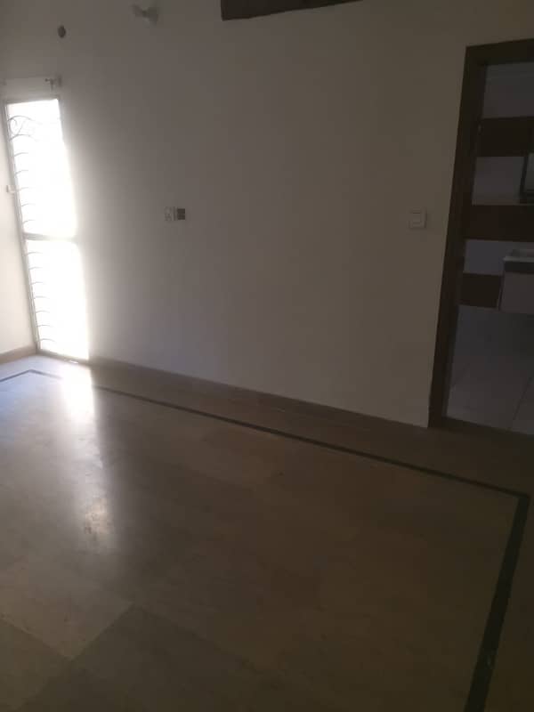 1 Kanal Upper Portion Available for Rent in Model Town Lahore 9