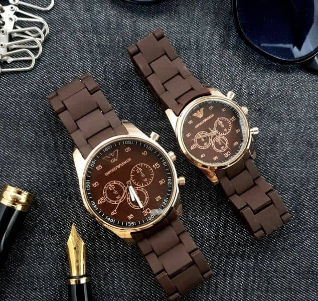 Nice Couple Two Watches Brown Colour 2