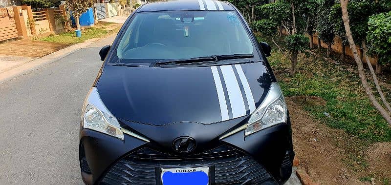 Toyota Vitz 2017 16