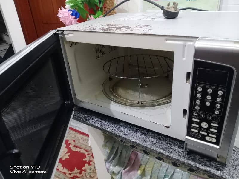 Microwave Oven 1