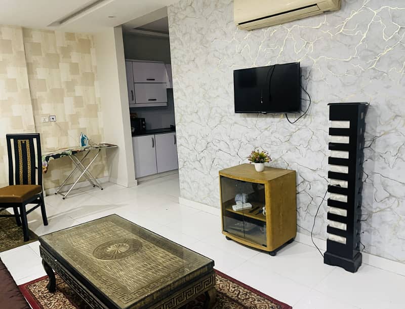 1 BADROON FULLY FURNISHED APARTMENT FOR RENT IN SECTOR D BAHRIA TOWN LAHORE 1