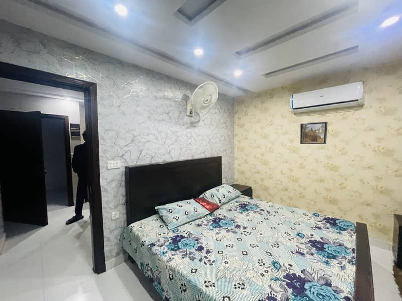 1 BADROON FULLY FURNISHED APARTMENT FOR RENT IN SECTOR D BAHRIA TOWN LAHORE 8