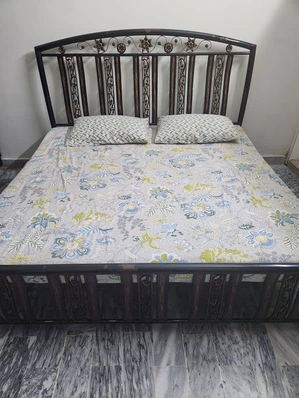 used iron furniture with matress 1