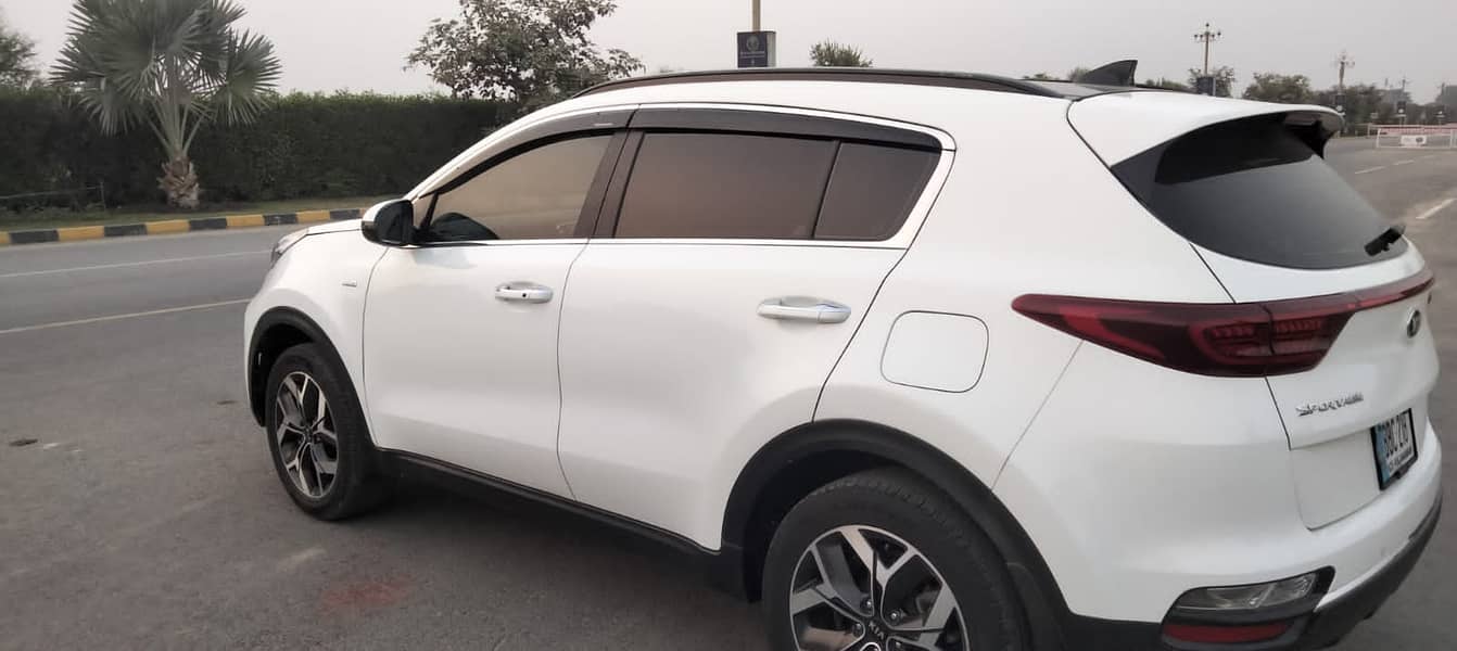 KIA Sportage AWD 2022/23 Already Bank Leased 4