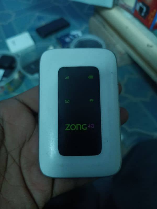 2 drive hai zong 4g ki aik ki battery nh hai bs 6