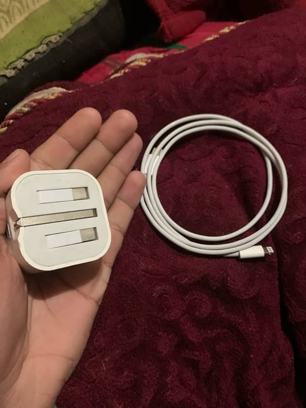 iphone complete charger 20W 0