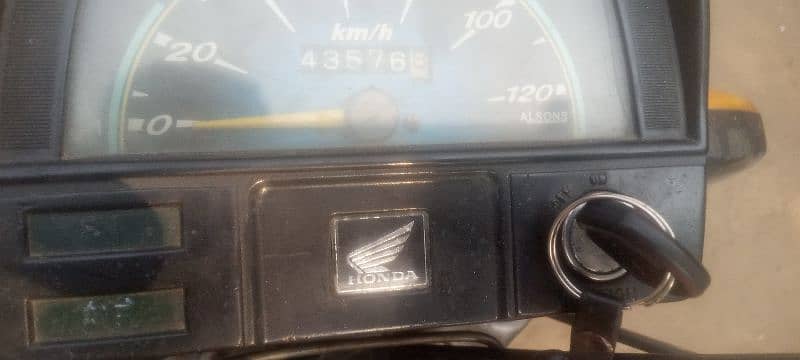 HONDA CD 70 2018 3