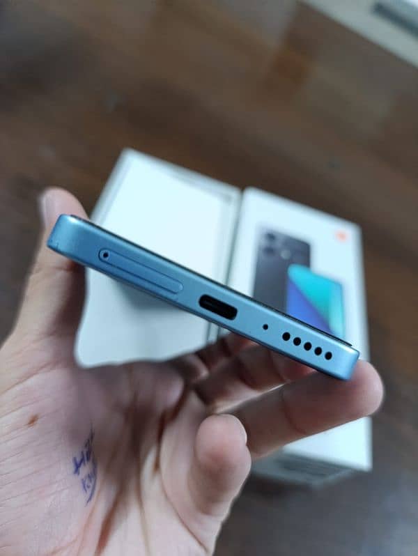 Xiaomi Redmi note 13/ 8GB RAM 256GB STORAGE 4