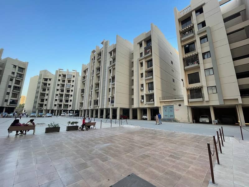 Saima Presidency - 3 Bed DD Corner Flat For Sell 3