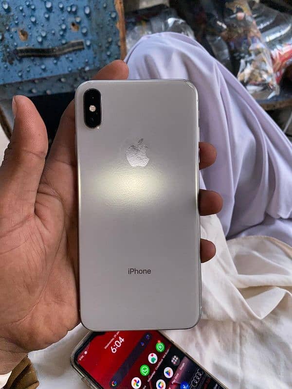 iPhone xs max factory unlocke 64 gb 0