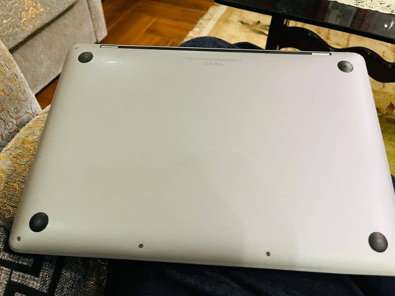 MacBook Pro M1 13 inches 1