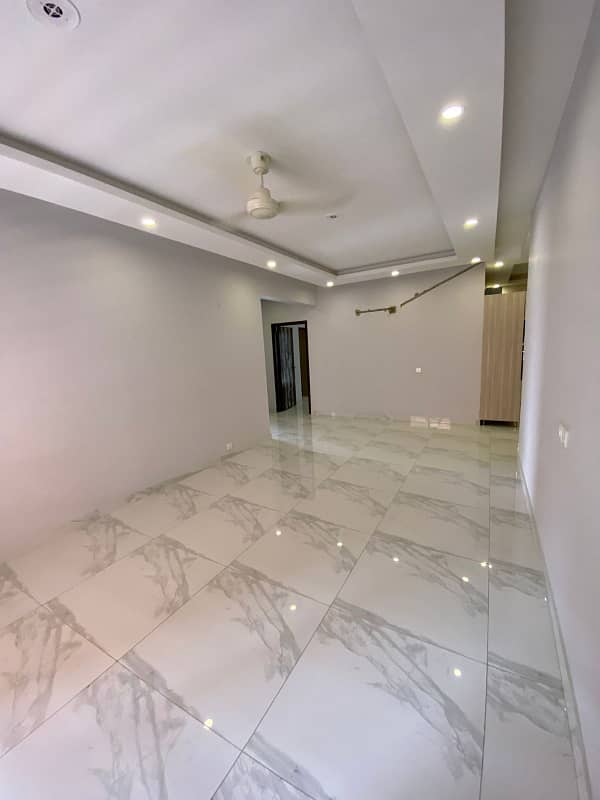 Flat For Sale - Metropolis Residency - 3 Bed DD 7