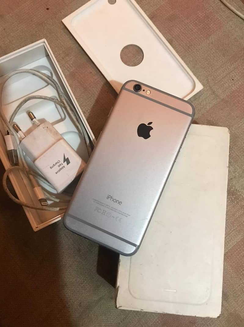 Apple iPhone 6 with box 0