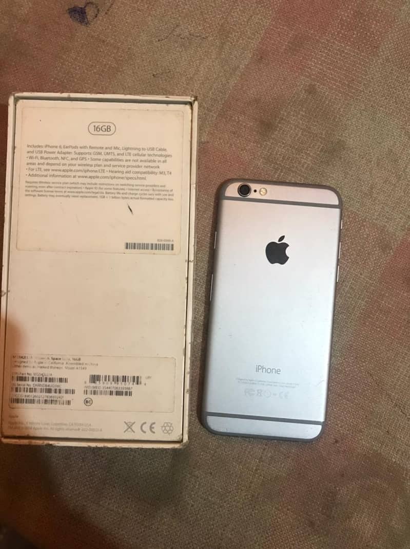 Apple iPhone 6 with box 1