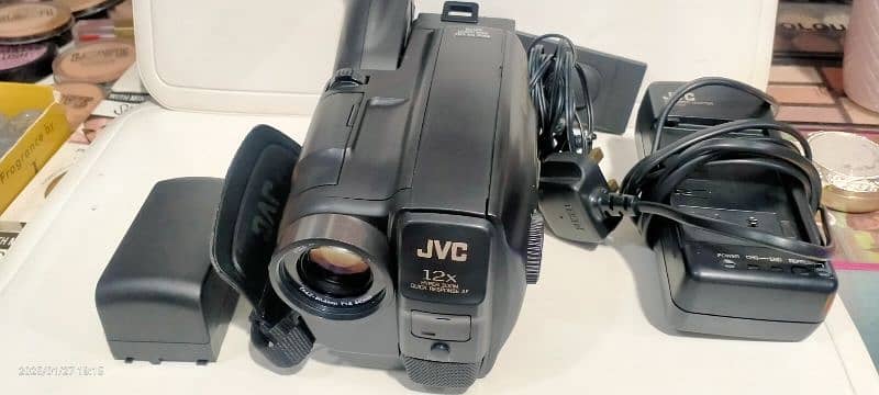 JVC Compact VHS GR-AX200 5