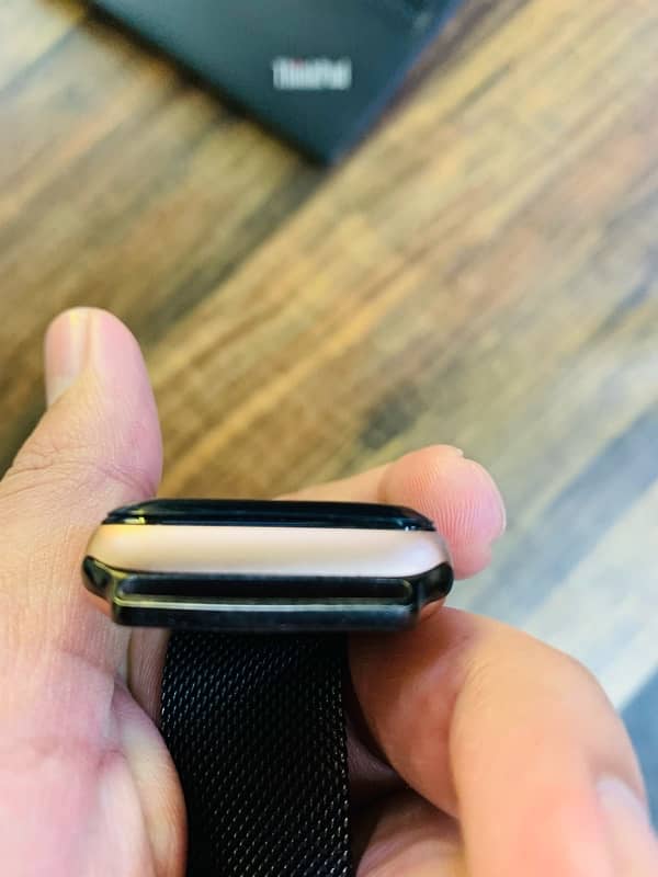 Apple watch series 3 42mm 4