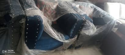 sofa set available for sale