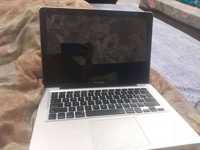 apple macbook pro for sale, dual operating system SSD install 0