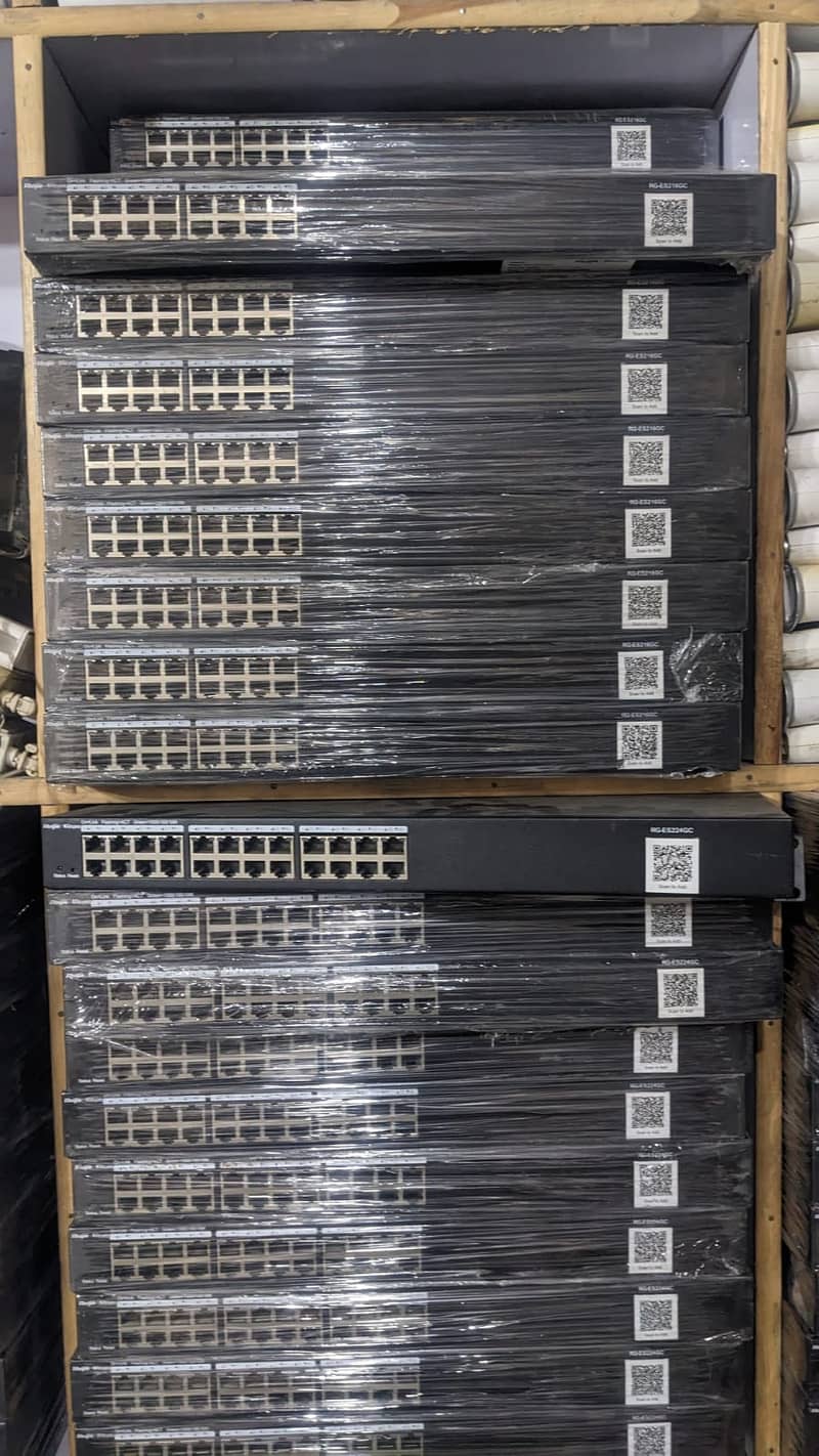 24 Ports & 16 Ports Gigabit Switches 0