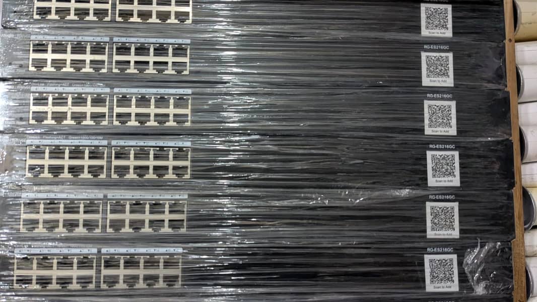 24 Ports & 16 Ports Gigabit Switches 2