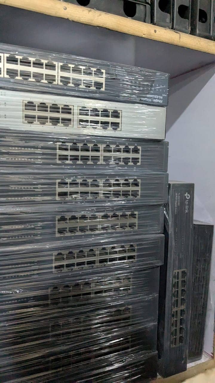 24 Ports & 16 Ports Gigabit Switches 4