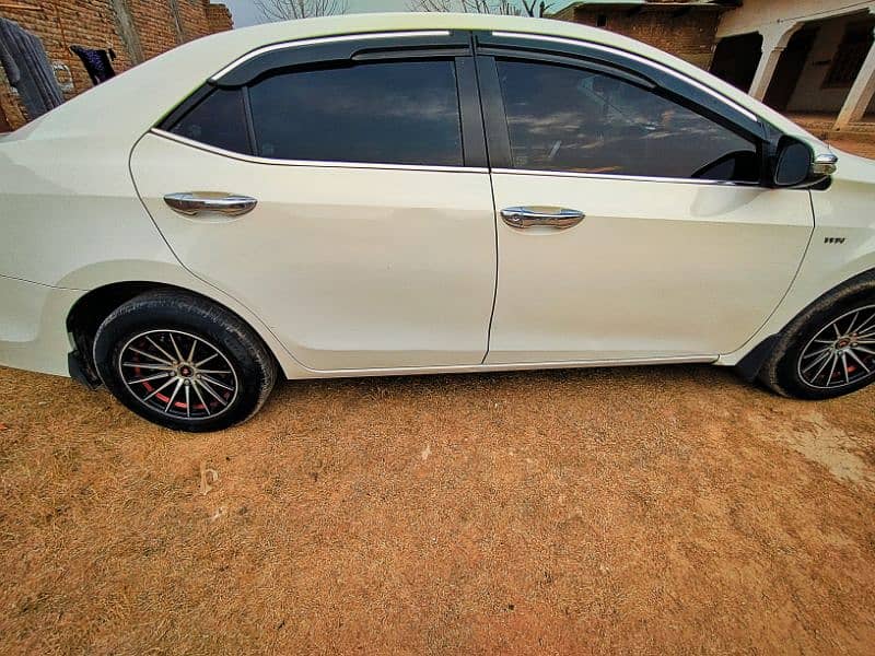 Toyota Corolla 2015 1