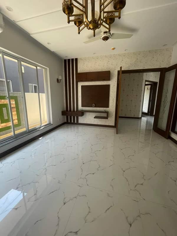 1 Kanal Bungalow Out Class Is Available For Rent In Best Block Of DHA Phase 1 Lahore 21