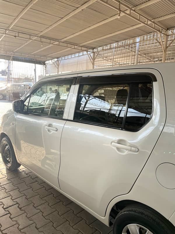 Suzuki Wagon R 2017 4