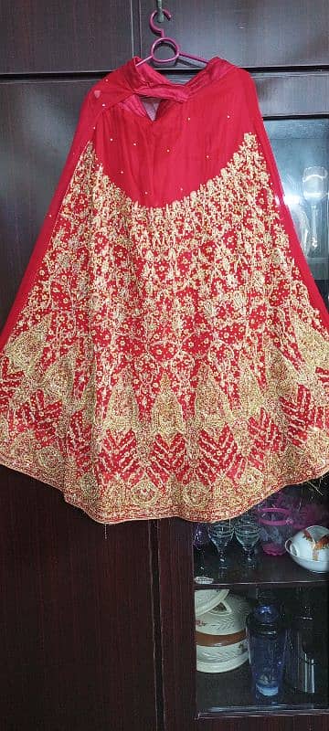 red bridal lehnga 1