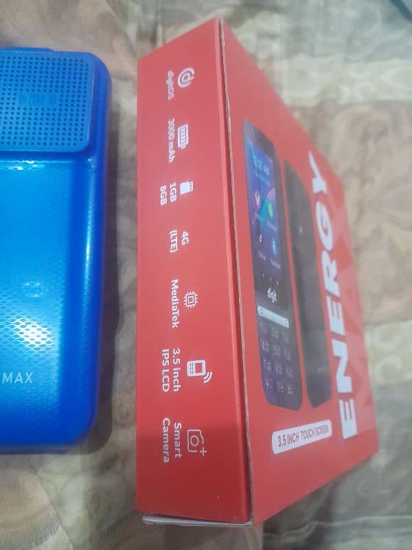 touch and type dua lsim 4G phone for sale 2