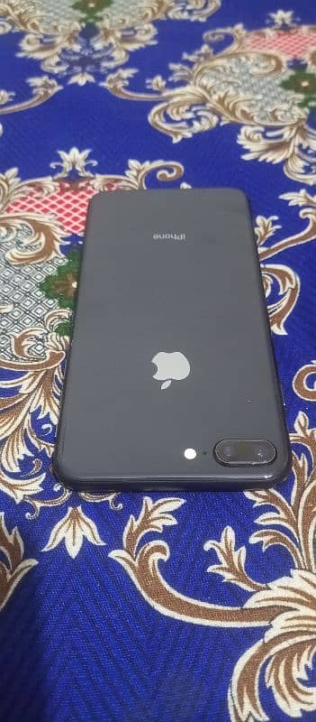 iphone 8 plus PTA 64 gb urgent sell 4